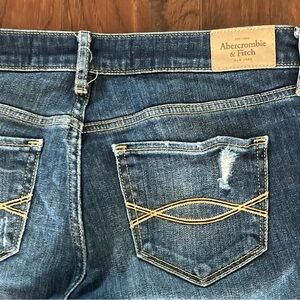 Abercrombie & Fitch Womens SZ W26 L33 distressed Blue Jeans straight leg
